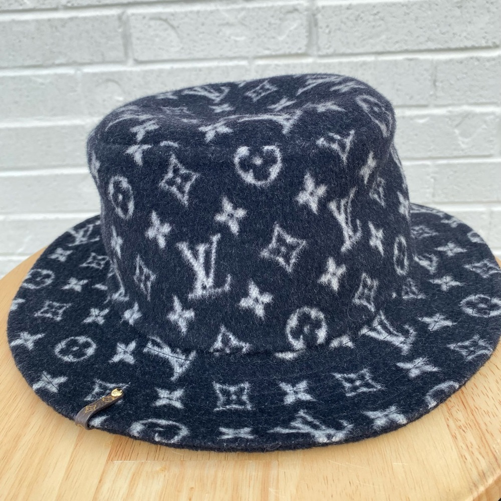 Louis Vuitton Black Monogram Wool Bucket Hat | Size Small